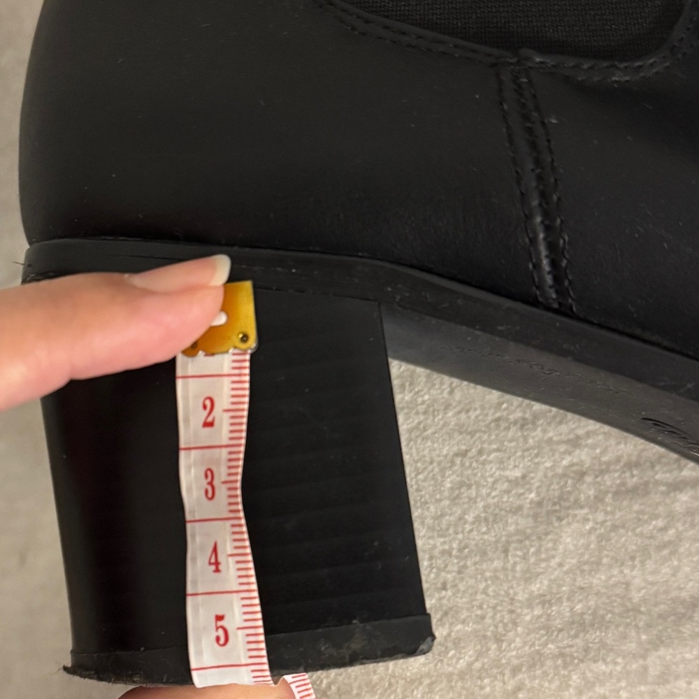 Streetwear Society Black Chelsea Block Heel Ankle Boots - Picture 6 of 6